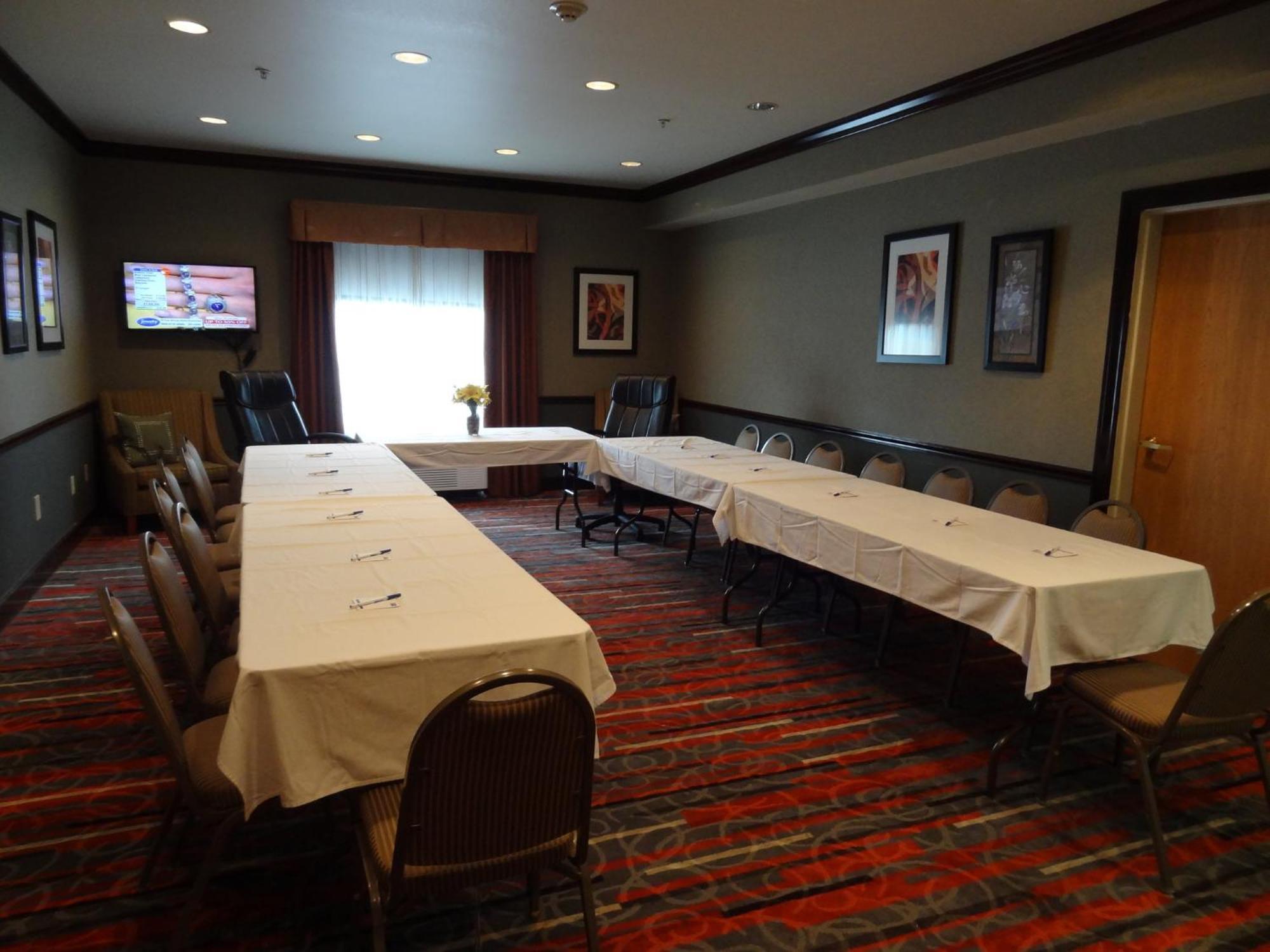 Express & Columbus Southeast By Ihg