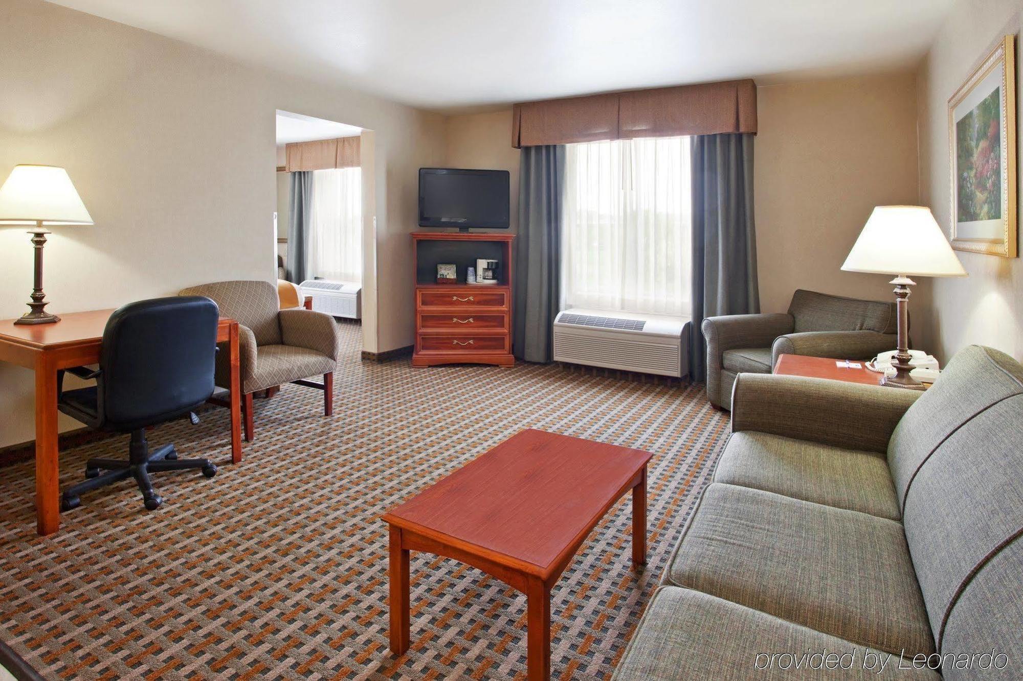 Hotel Express & Columbus Southeast By Ihg