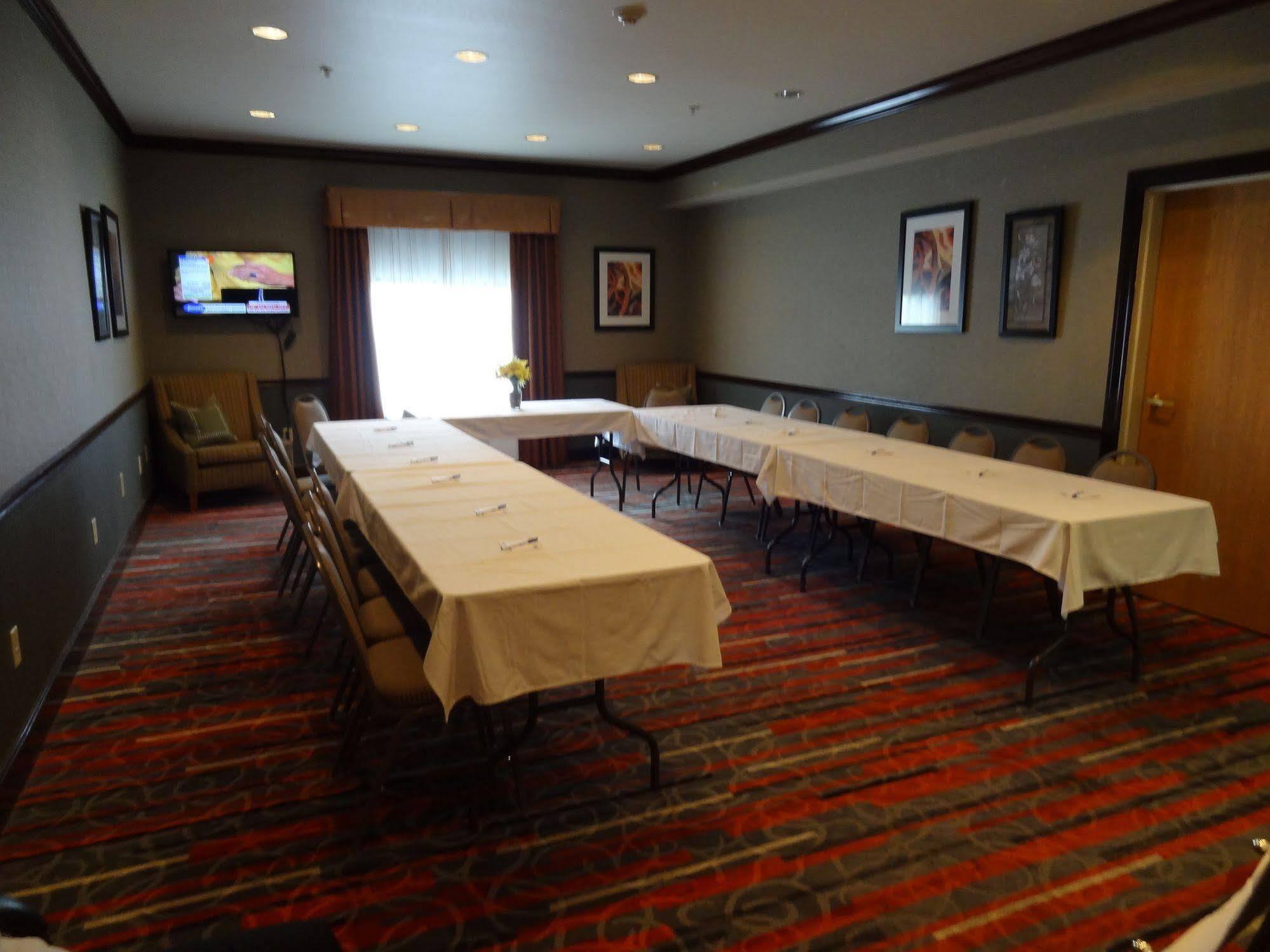 Express & Columbus Southeast By Ihg