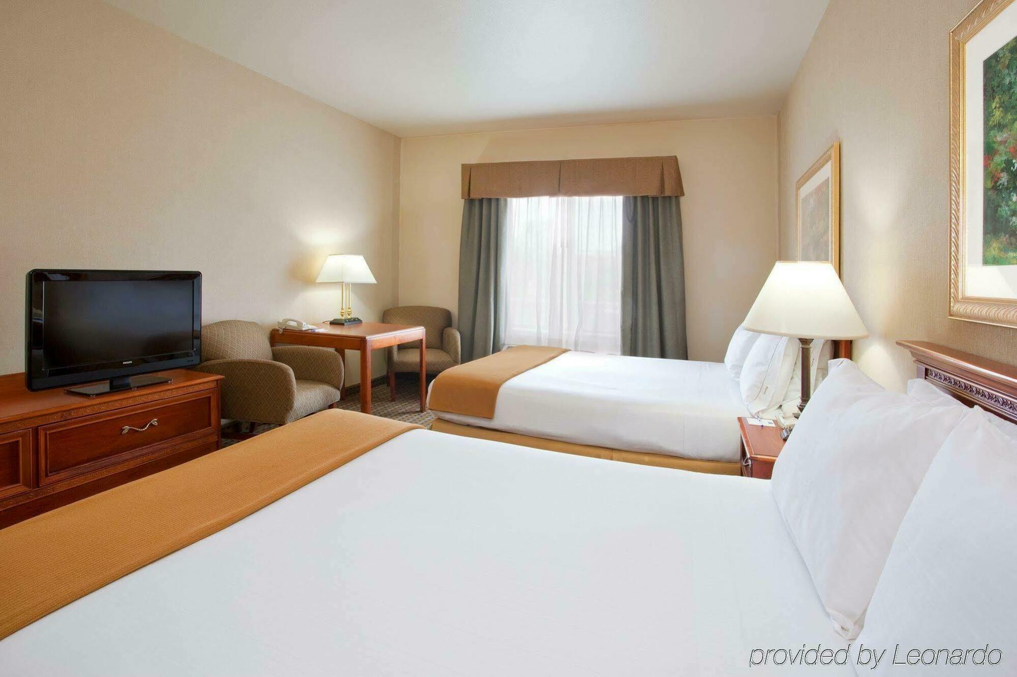 Express & Columbus Southeast By Ihg Hotel 2*